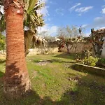 Llubi Pool And Views